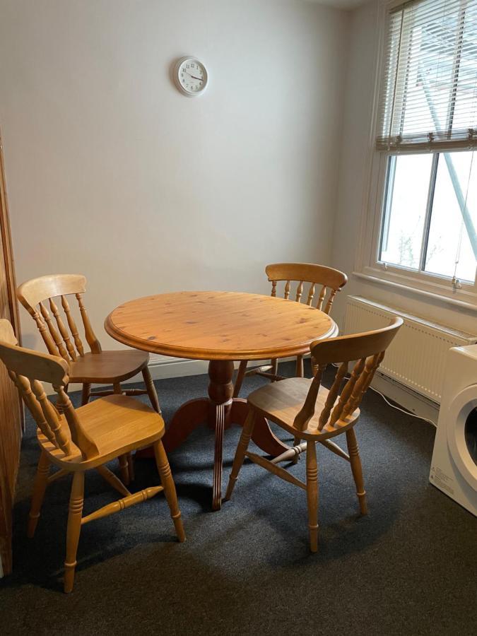 Cozy 3 Bedrooms Home Off Mill Road Sleep CBG Buitenkant foto